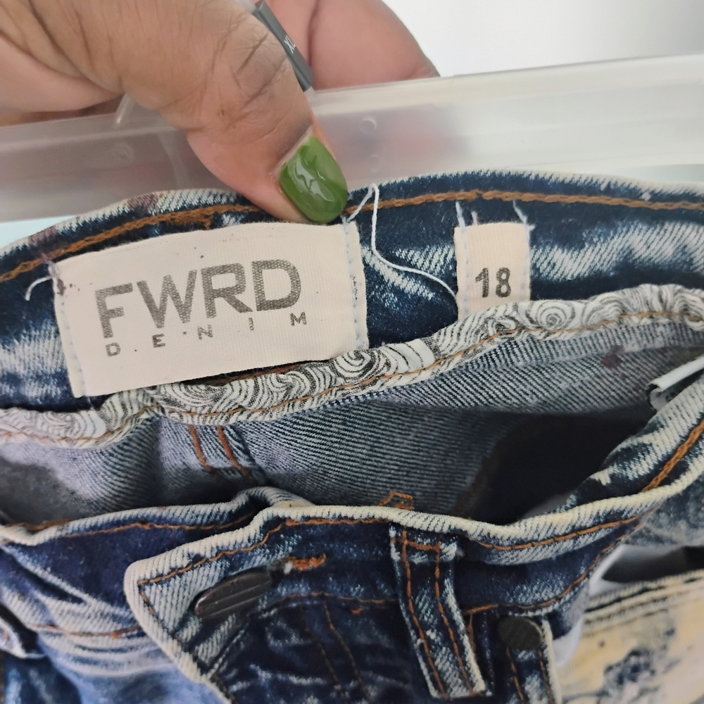 Women's Blue Jeans